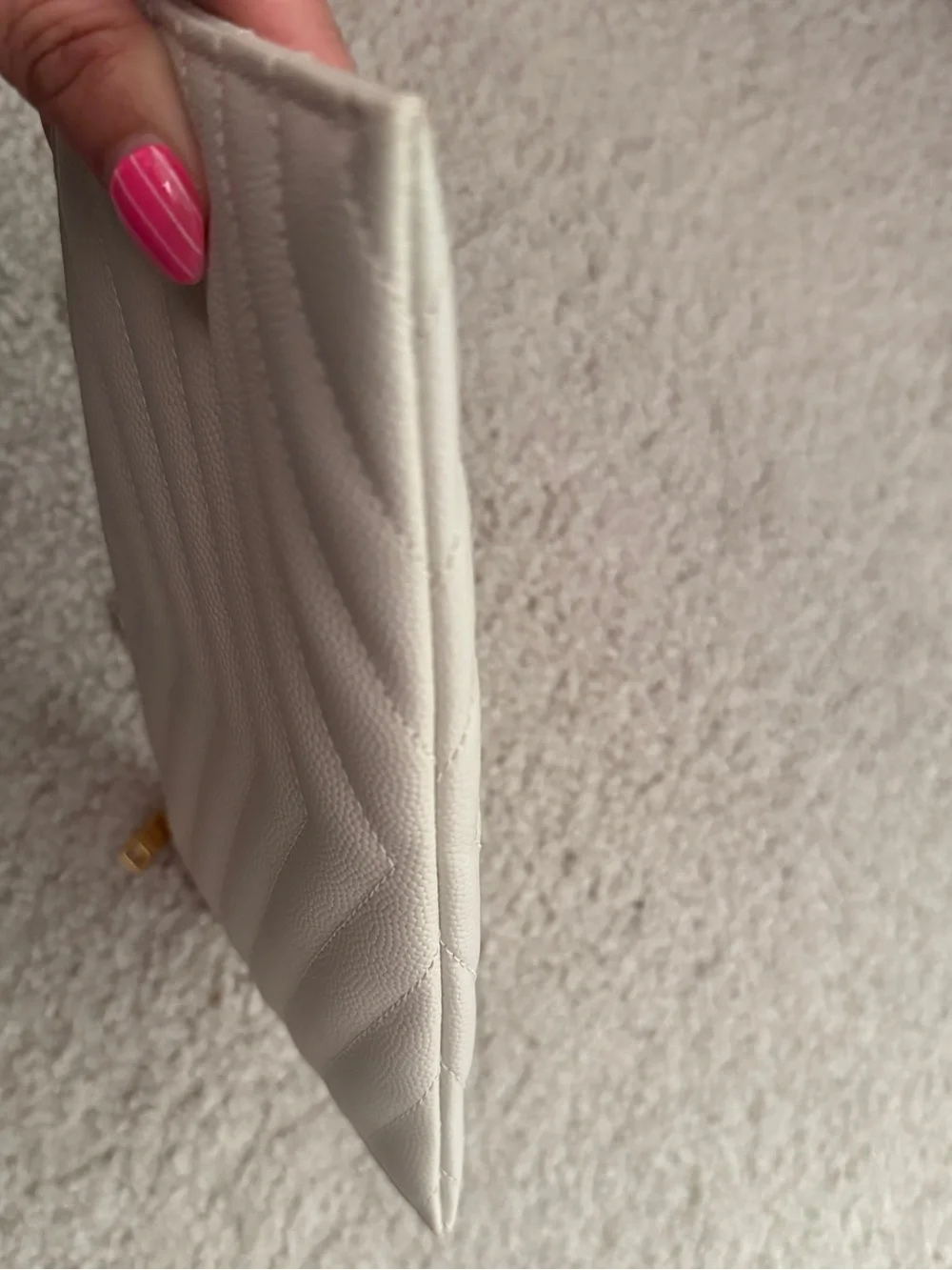 Saint Laurent Cream Quilted Wallet with Gold YSL Logo - Picture 5 of 9